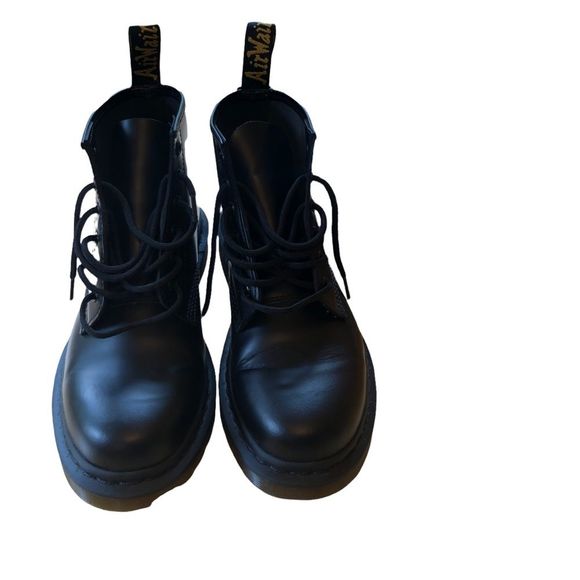Dr. Martens Smooth Black Leather Ankle Boots NWOT - Picture 2 of 13